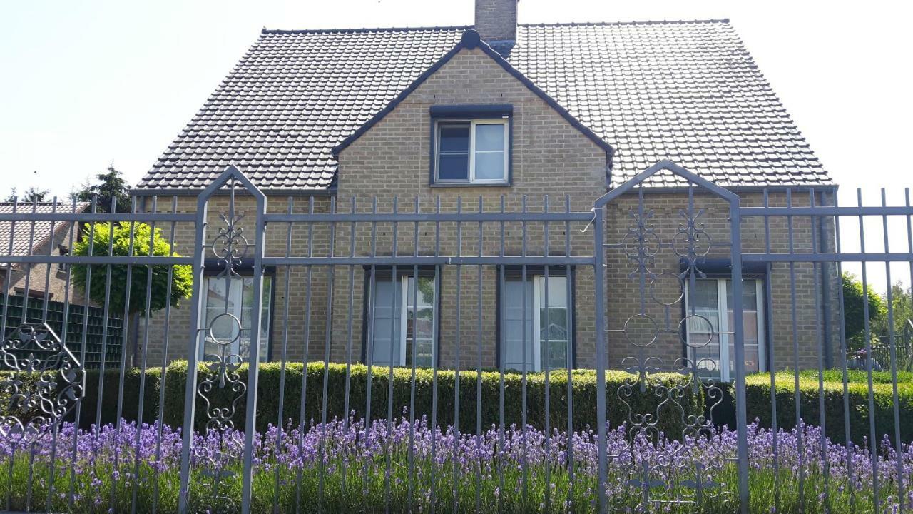 Hemelse Helderheid Lägenhet Maasmechelen Exteriör bild
