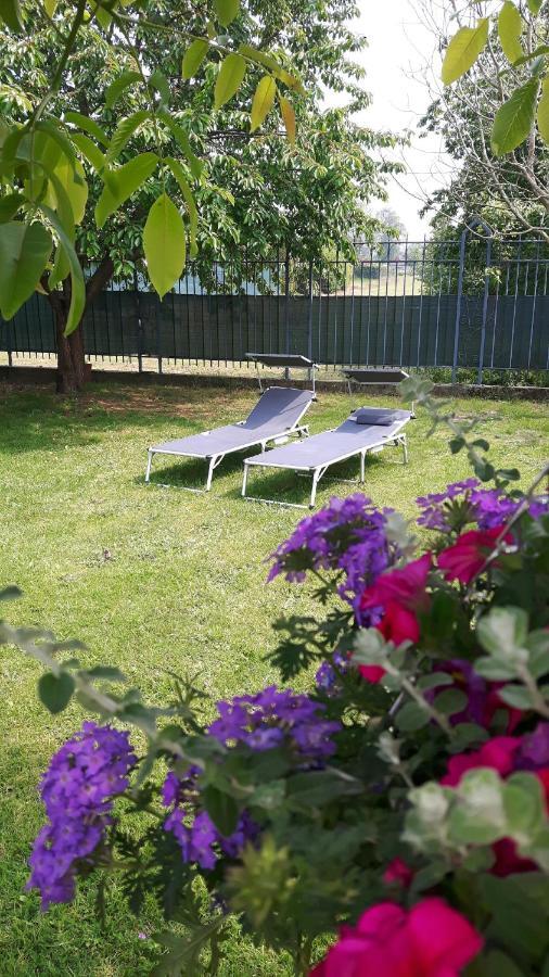 Hemelse Helderheid Lägenhet Maasmechelen Exteriör bild